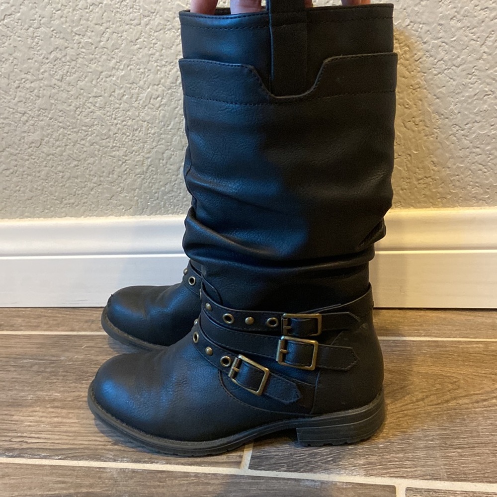 Girls XOXO Megan Black Faux Leather Studded Riding Boots Sz 13